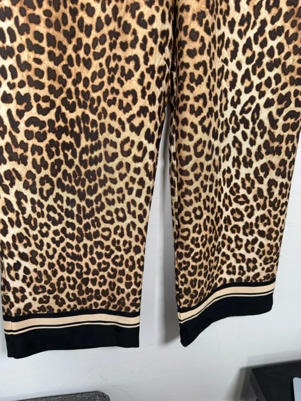 H&M Leopard Print Wide-Leg Pants, Size L, Great Condition - Picture 4 of 14